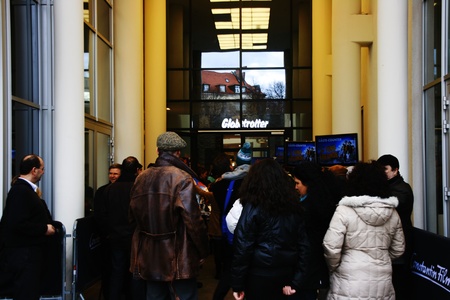 Gedr�nge am G�ste-Counter zur Akkreditierung