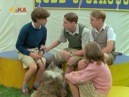 Standbild: F&uuml;nf Freunde beim Zirkus