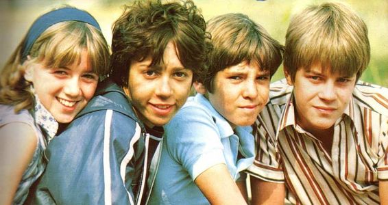 Bild: Jenny Thanisch (Anne), 
Michelle Gallagher (George), Gary Russell (Dick) und Marcus Harris (Julian)