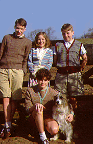 Pressebild der 1996er TV-Serie: F�NF FREUNDE, nicht zu reden von dem Hund